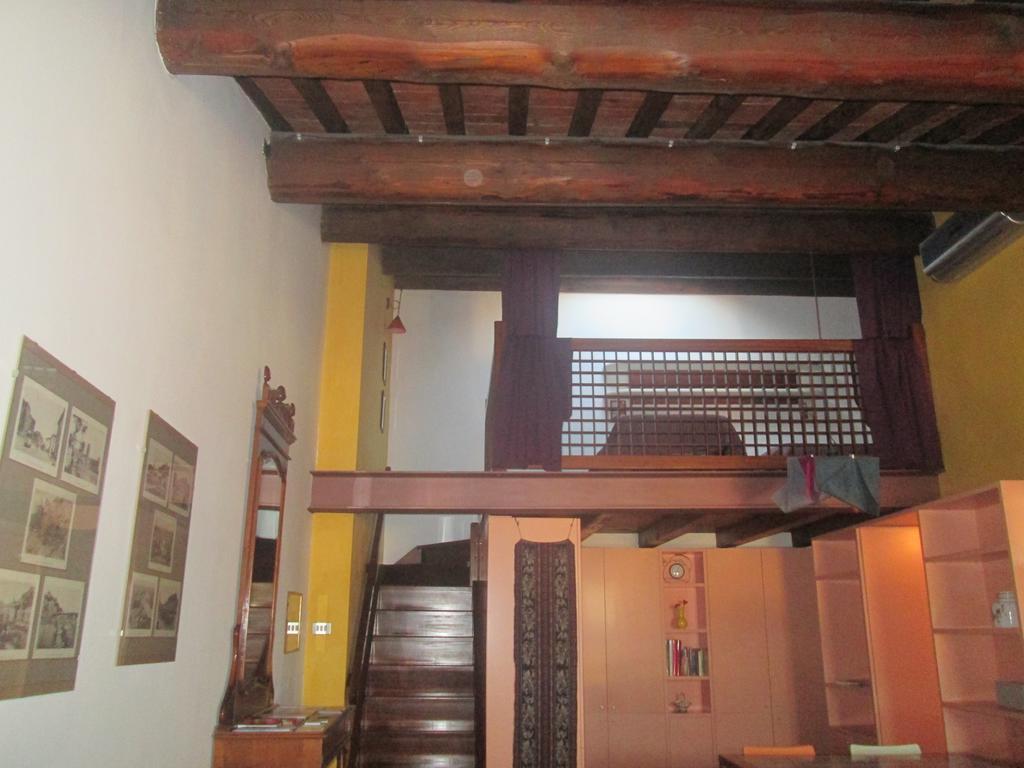 Apartamento La Domus Picta Verona Exterior foto